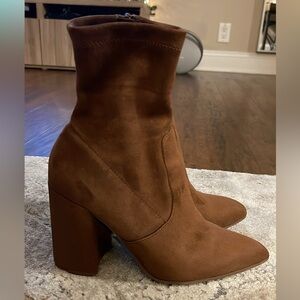 Elegant Brown Suede Ankle Boots